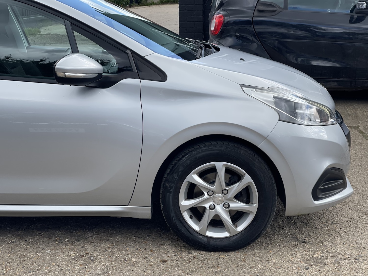 Used Peugeot 208 2017 for sale - 78062249: Photo 16