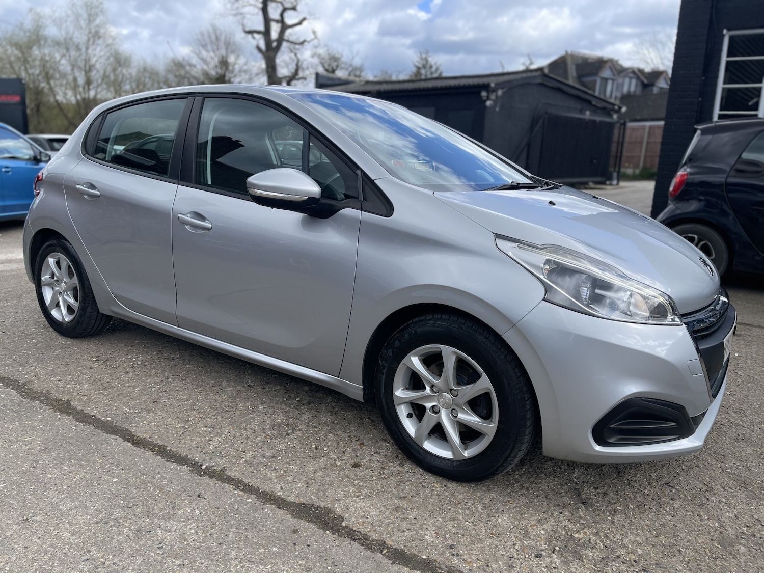 Used Peugeot 208 2017 for sale - 78062249: Photo 17