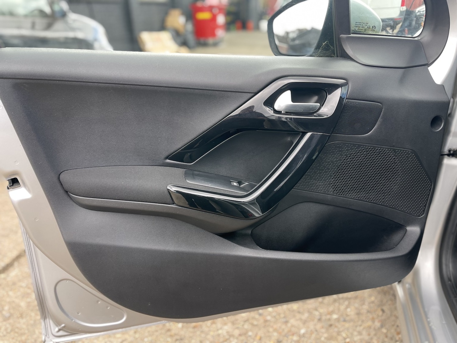 Used Peugeot 208 2017 for sale - 78062249: Photo 33