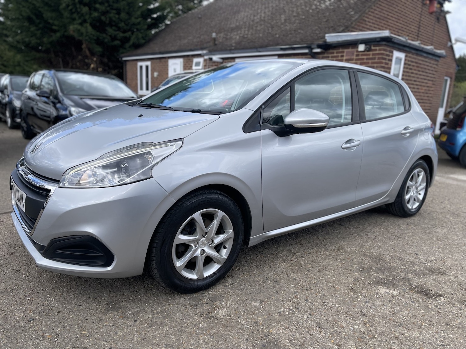 Used Peugeot 208 2017 for sale - 78062249: Photo 34