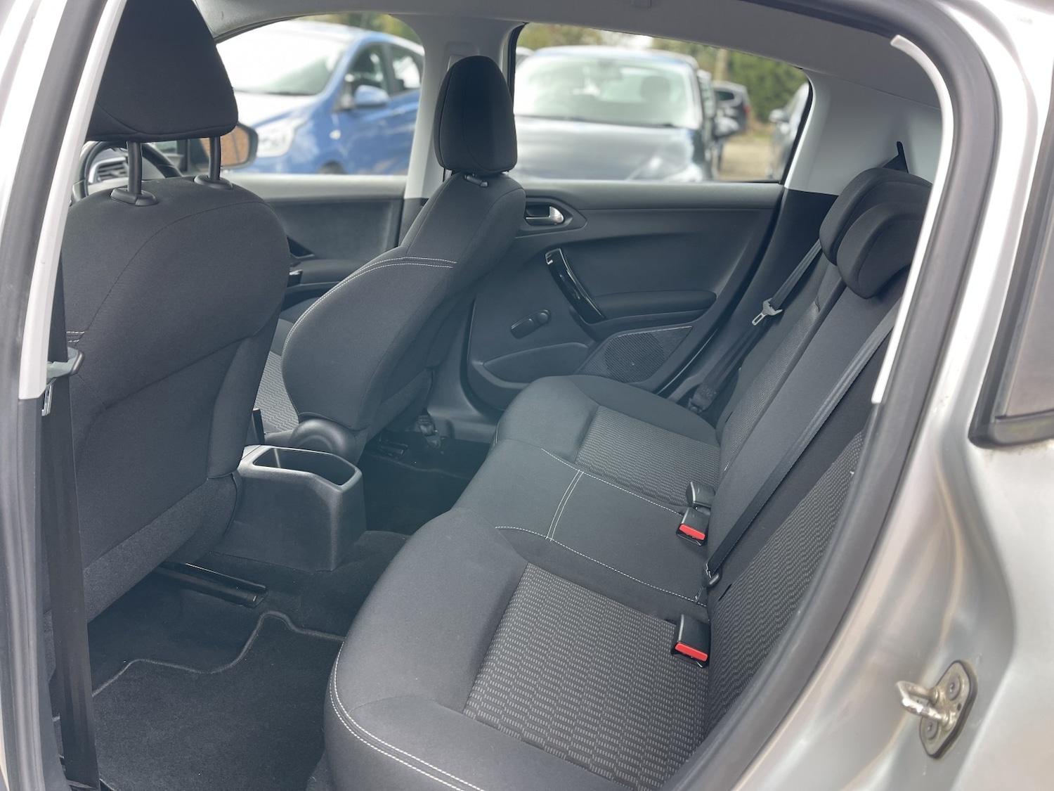 Used Peugeot 208 2017 for sale - 78062249: Photo 37