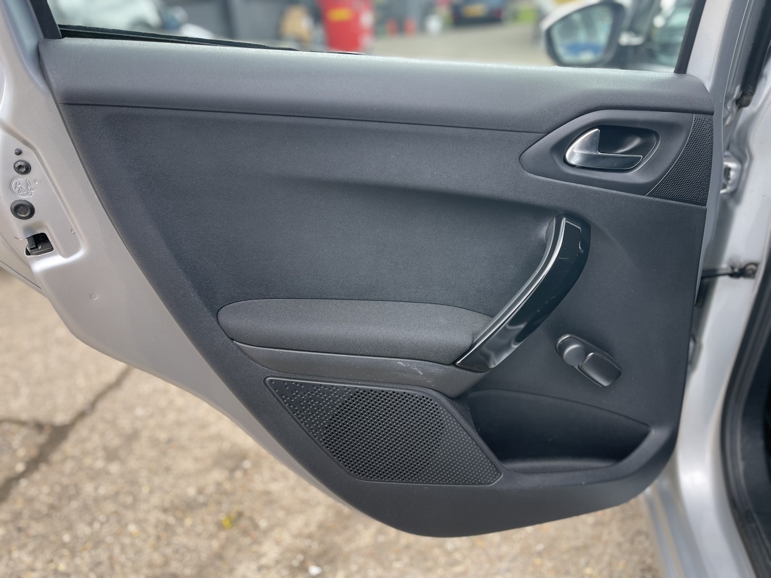 Used Peugeot 208 2017 for sale - 78062249: Photo 38