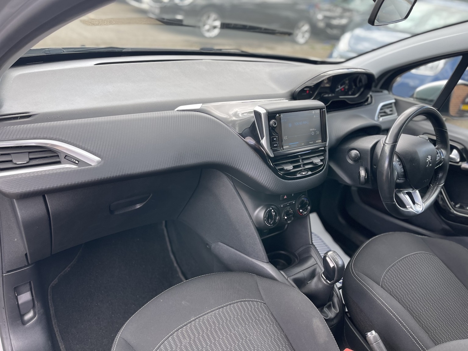 Used Peugeot 208 2017 for sale - 78062249: Photo 39