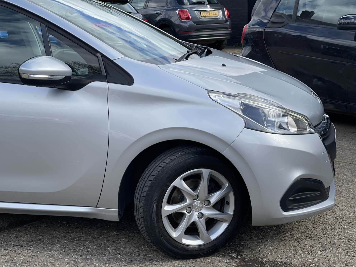 Used Peugeot 208 2017 for sale - 78062249: Photo 4
