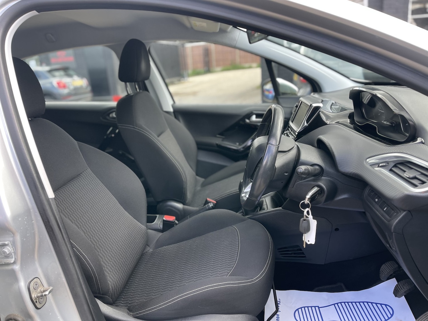 Used Peugeot 208 2017 for sale - 78062249: Photo 48