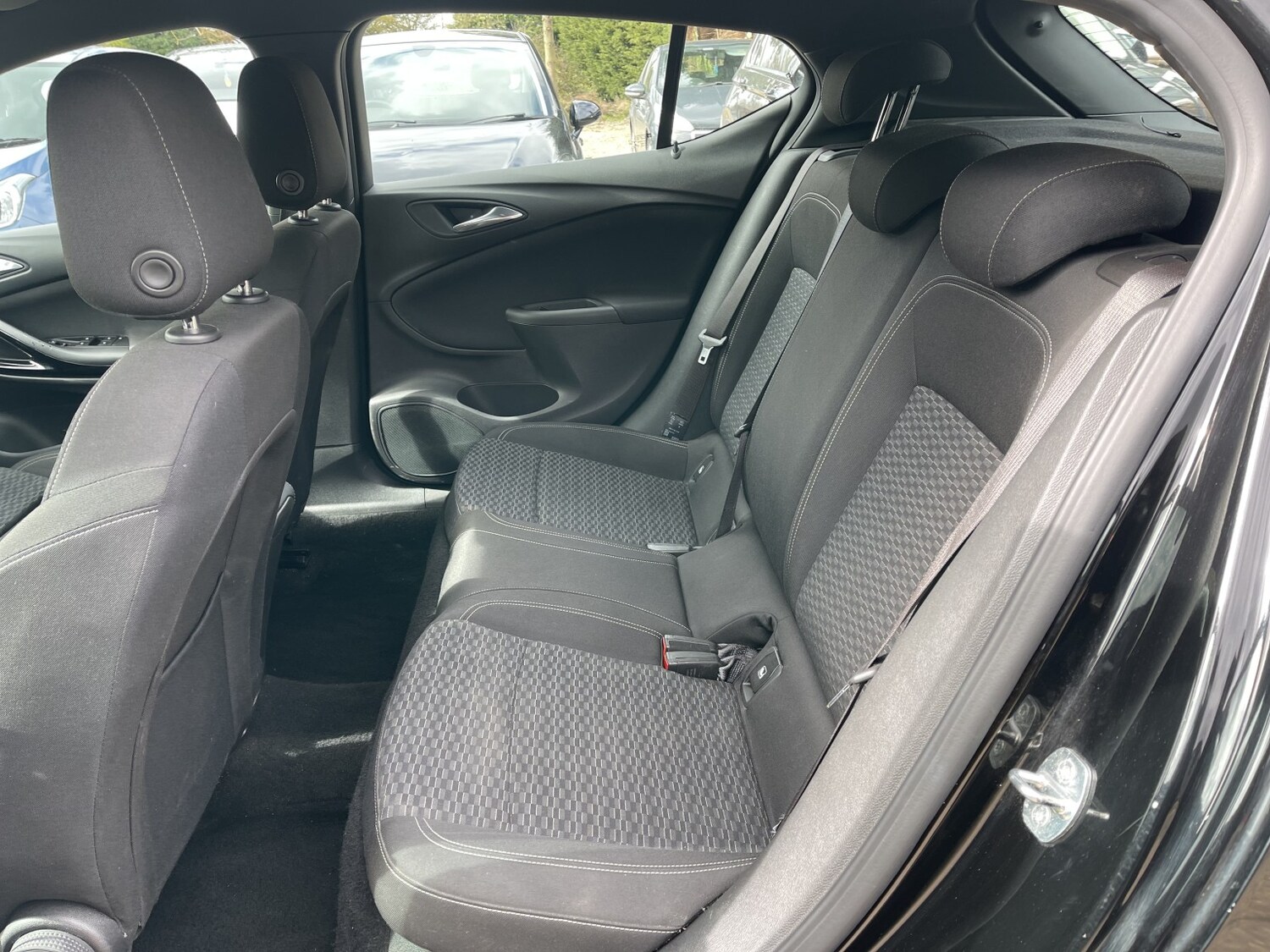 Used Vauxhall Astra 2018 for sale - 78077821: Photo 40