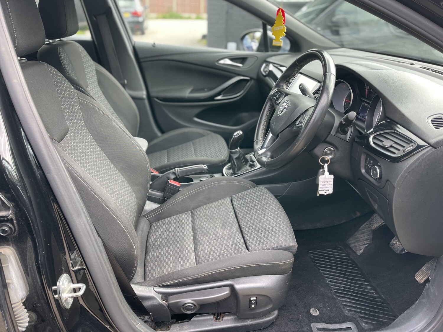 Used Vauxhall Astra 2018 for sale - 78077821: Photo 51