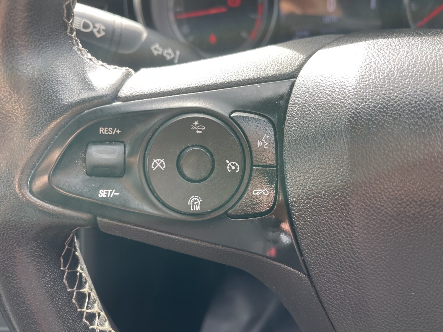 Used Vauxhall Astra 2018 for sale - 78077821: Photo 56