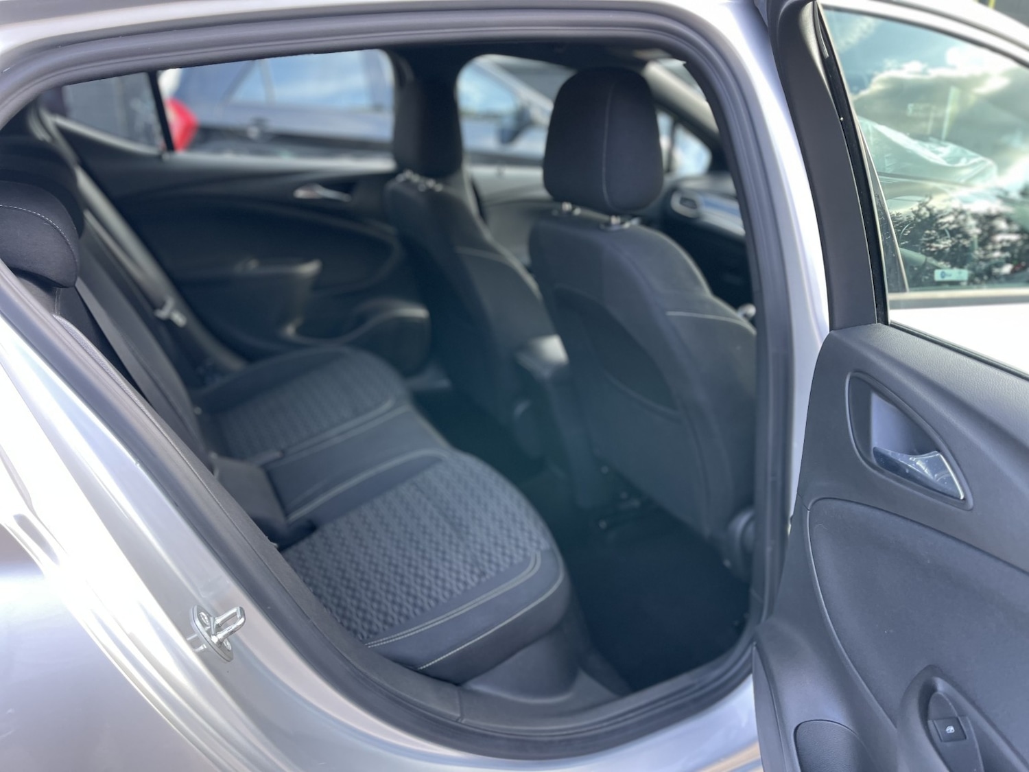 Used Vauxhall Astra 2016 for sale - 76120288: Photo 42