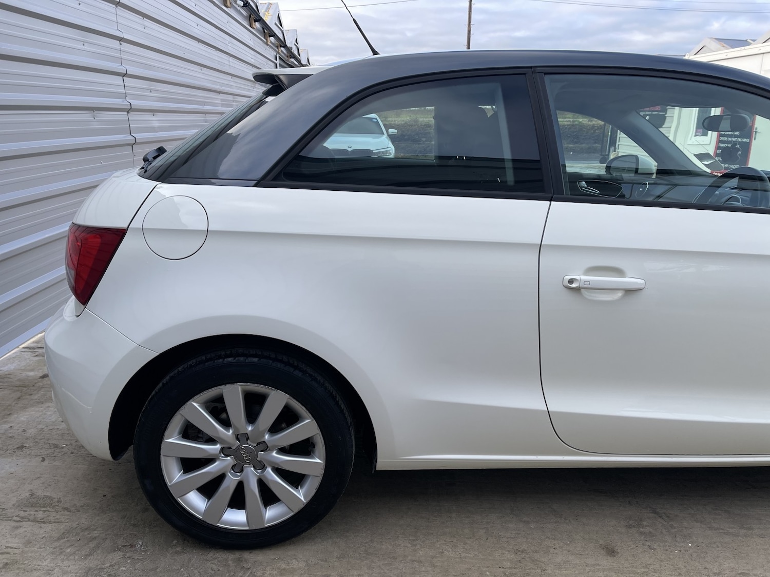 Used Audi A1 2011 for sale - 76643416: Photo 22