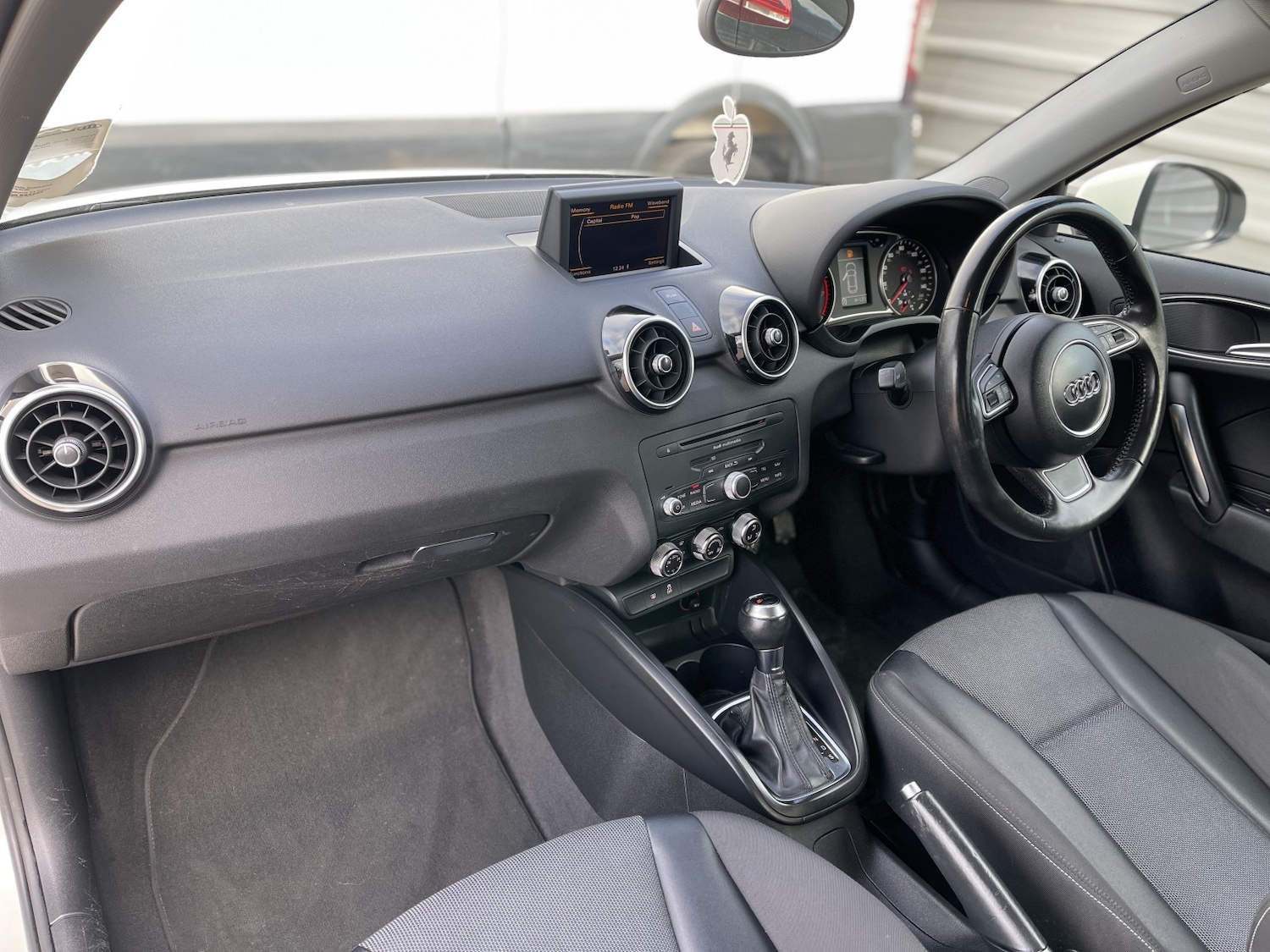 Used Audi A1 2011 for sale - 76643416: Photo 39