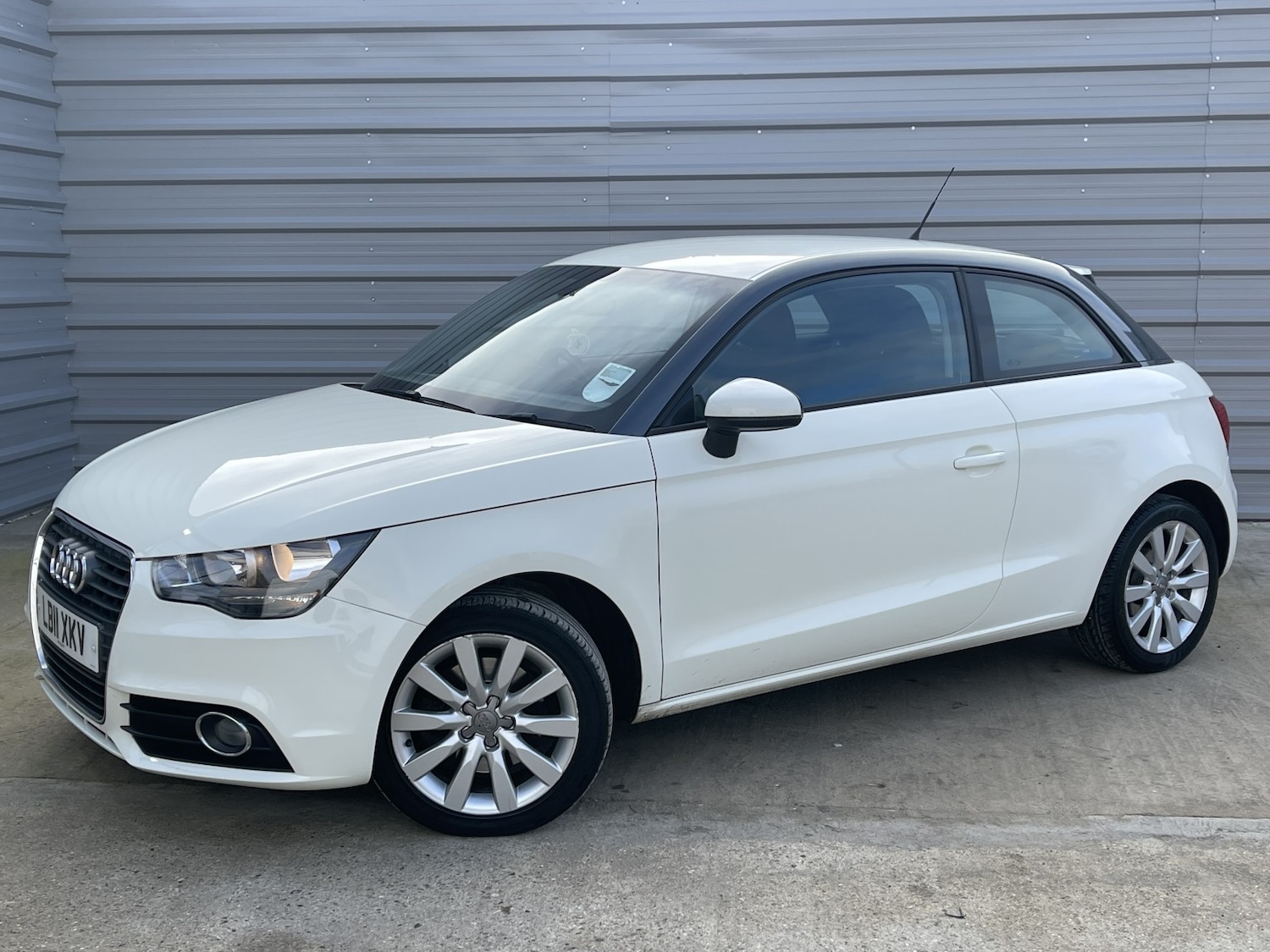 Used Audi A1 2011 for sale - 76643416: Photo 6