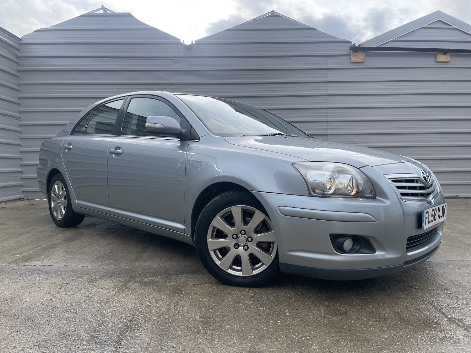 Used Toyota Avensis 2008 for sale - 76547877: Photo 2