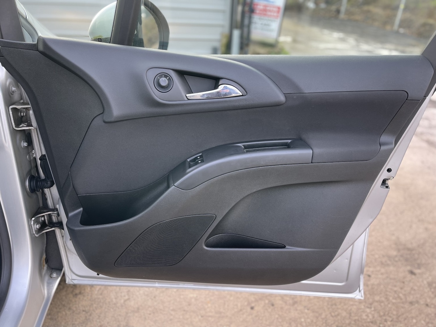 Used Vauxhall Meriva 2011 for sale - 77241916: Photo 47