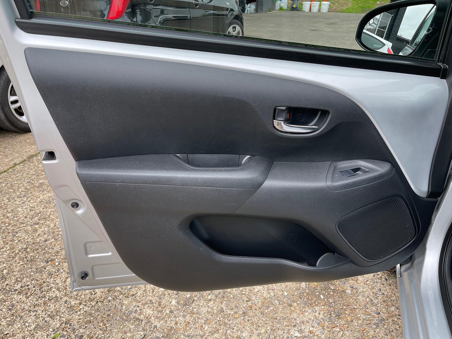 Used Toyota AYGO 2016 for sale - 76016725: Photo 32