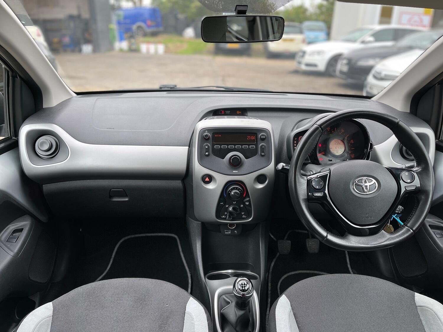 Used Toyota AYGO 2016 for sale - 76016725: Photo 35