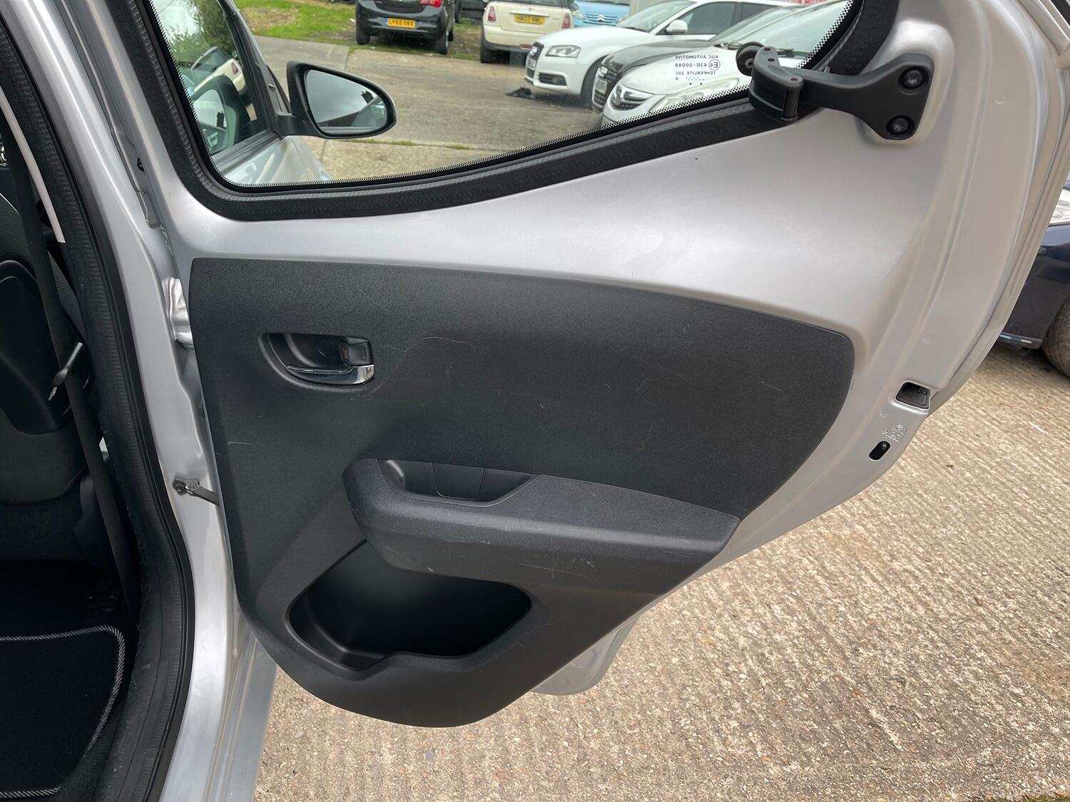 Used Toyota AYGO 2016 for sale - 76016725: Photo 41