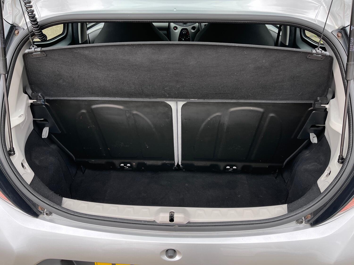 Used Toyota AYGO 2016 for sale - 76016725: Photo 42