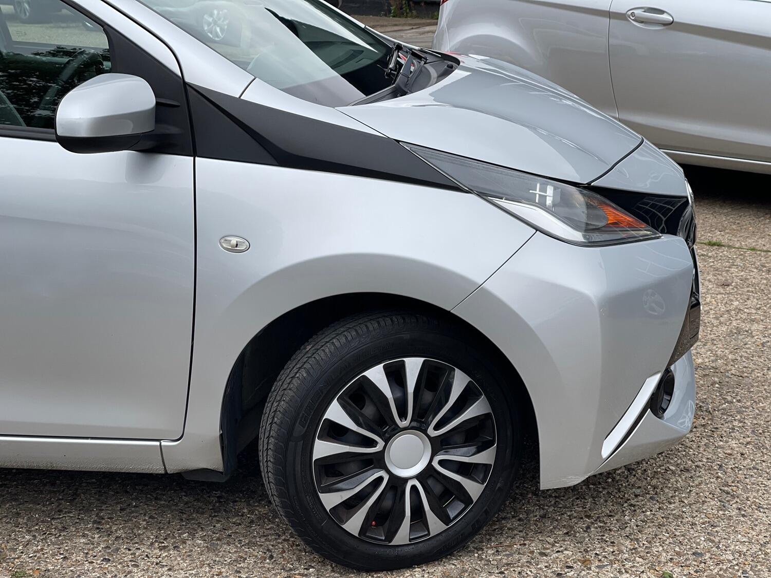 Used Toyota AYGO 2016 for sale - 76016725: Photo 9