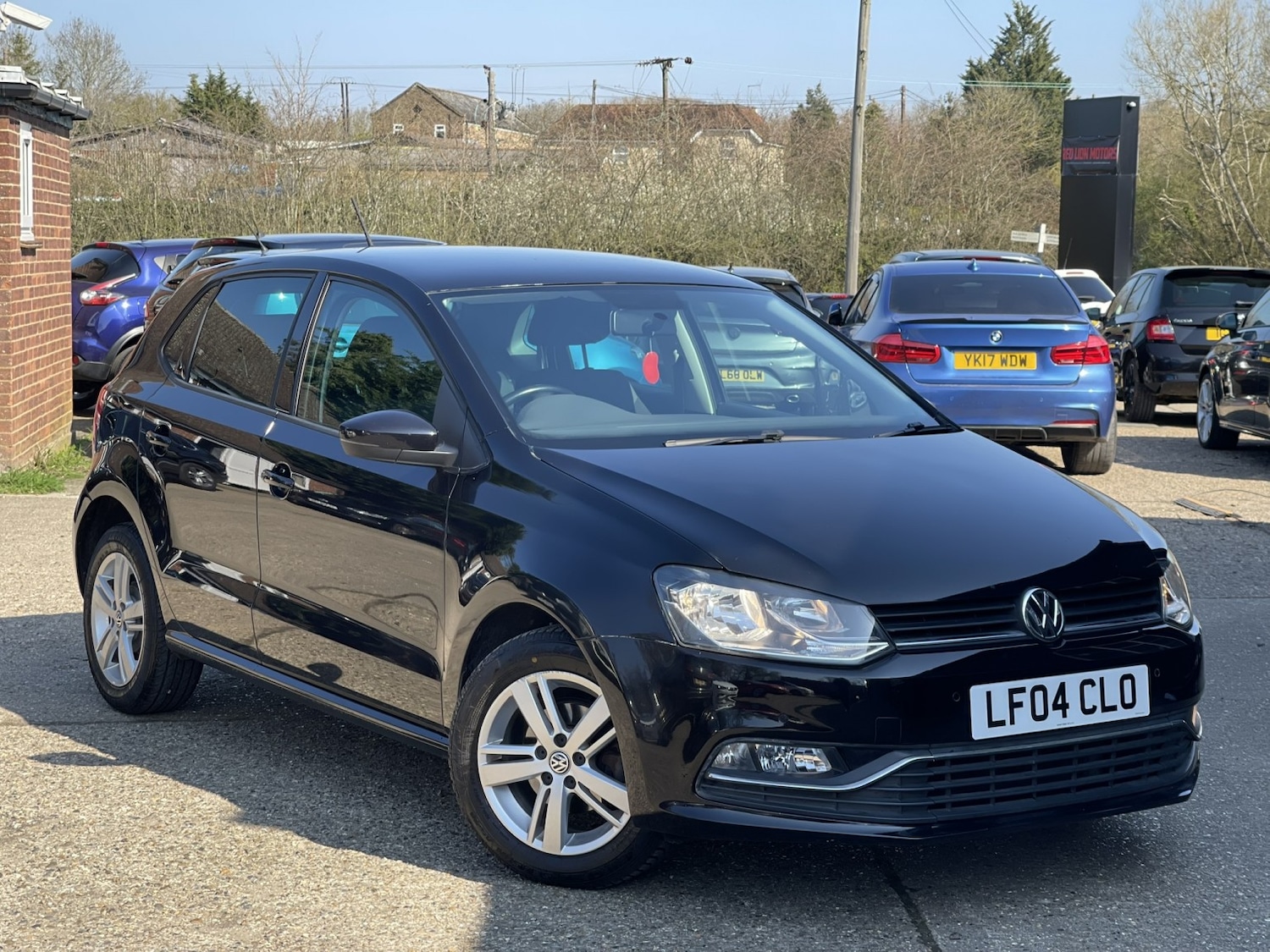 Used Volkswagen Polo 2017 for sale - 78031780: Photo 2