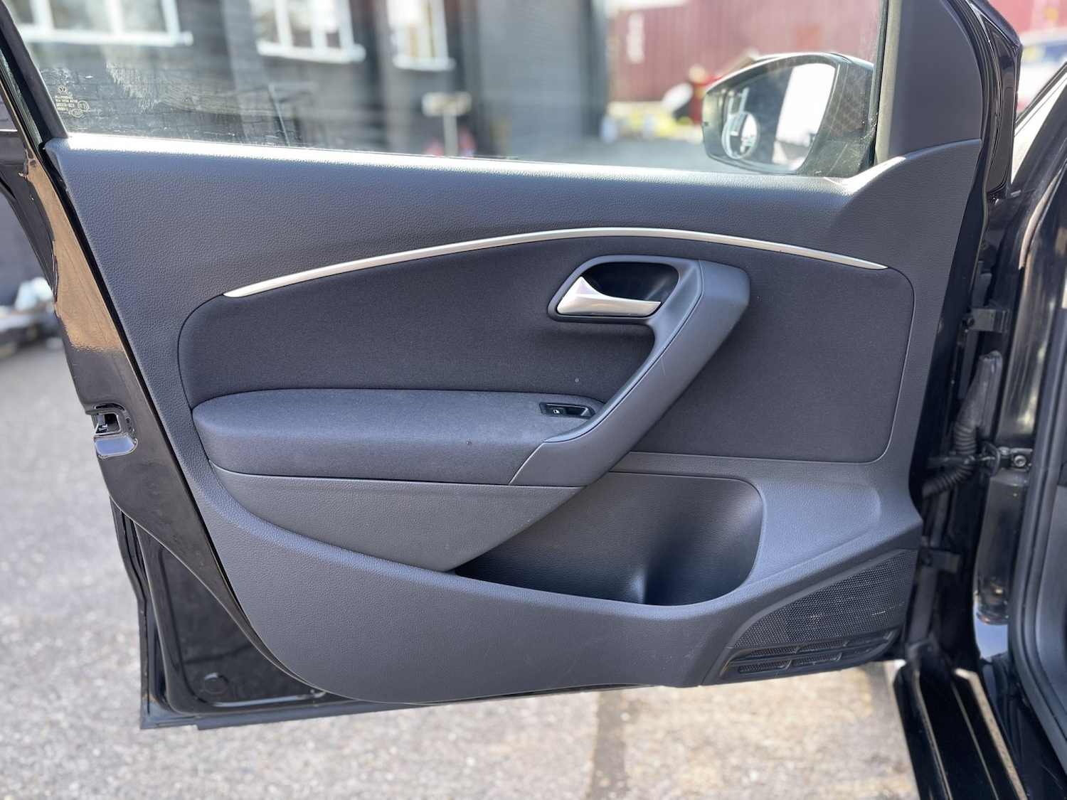 Used Volkswagen Polo 2017 for sale - 78031780: Photo 33