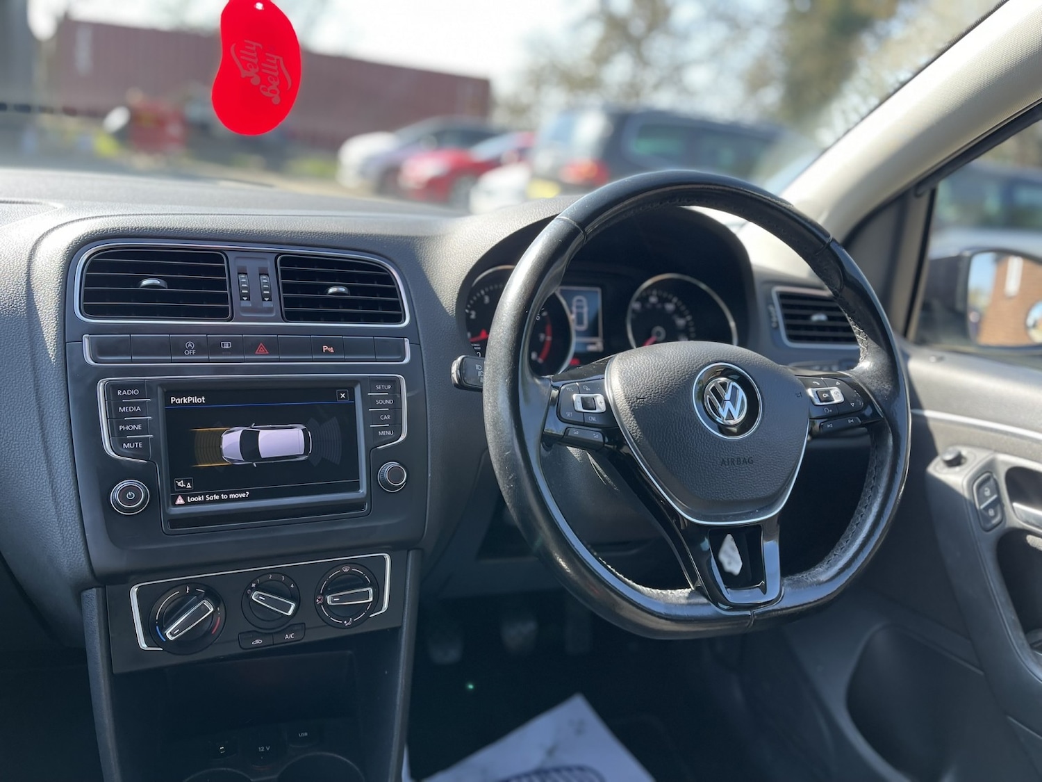 Used Volkswagen Polo 2017 for sale - 78031780: Photo 41