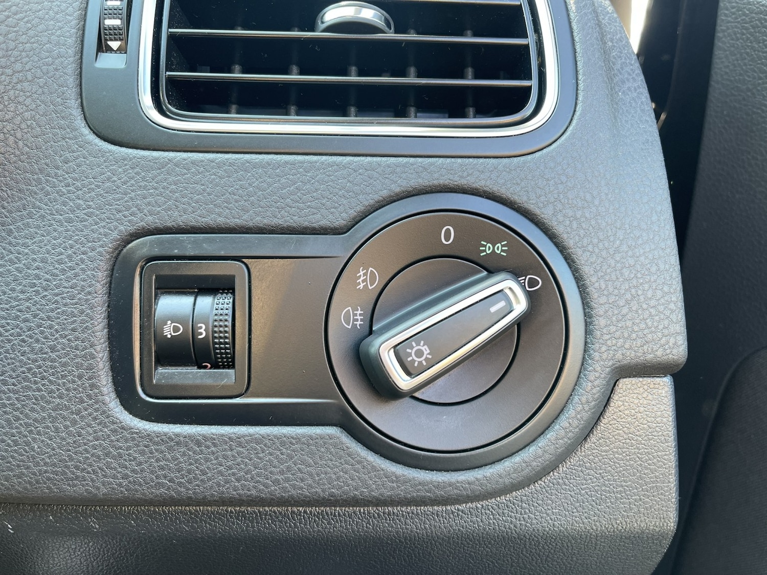 Used Volkswagen Polo 2017 for sale - 78031780: Photo 52