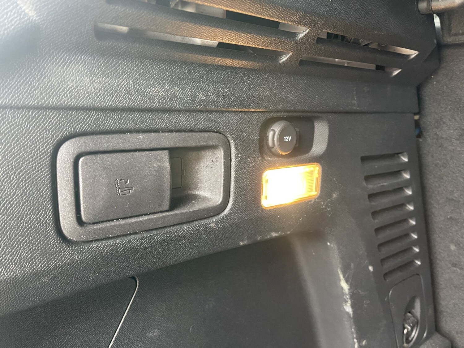 Used Peugeot 3008 2018 for sale - 78131623: Photo 44