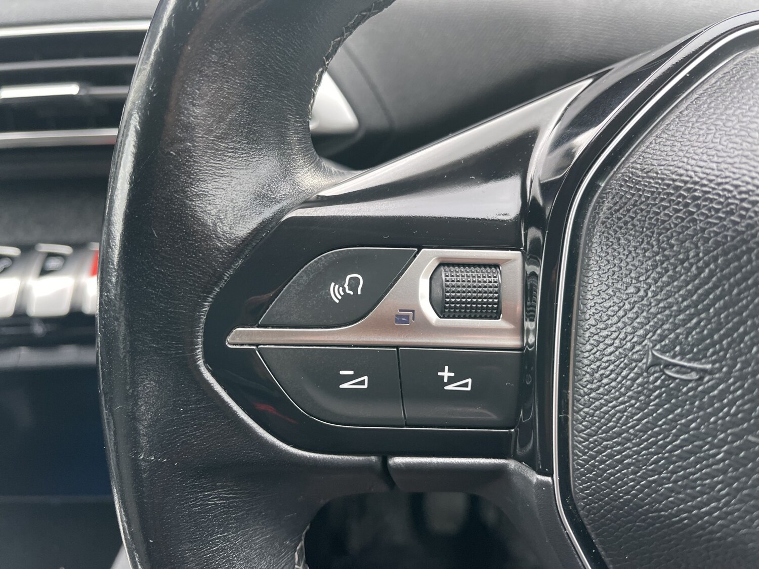 Used Peugeot 3008 2018 for sale - 78131623: Photo 55