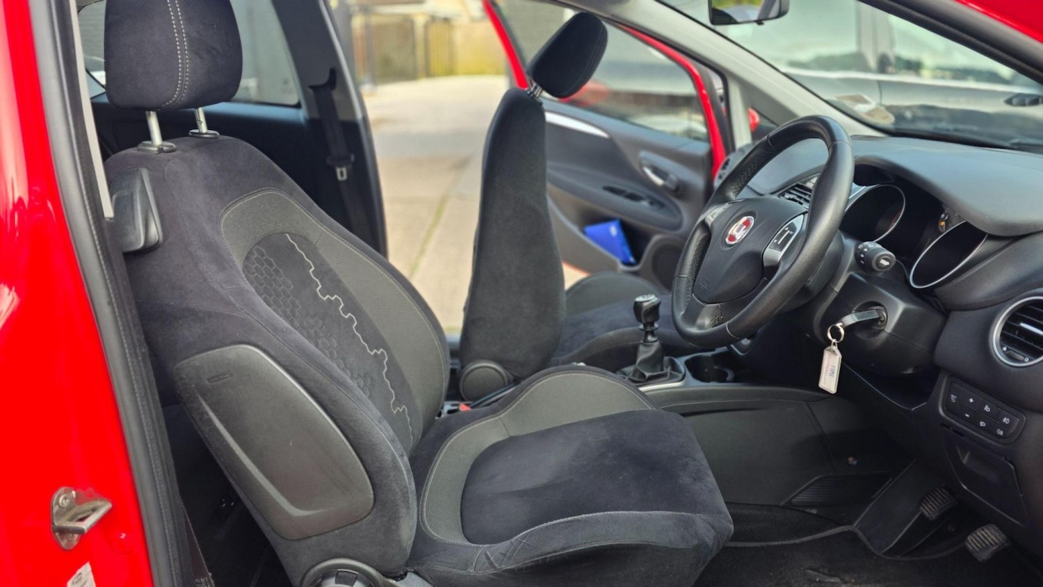Used Fiat Punto 2013 for sale - 76305486: Photo 29