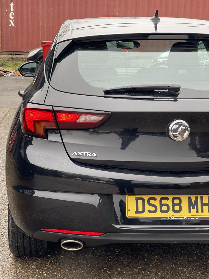 Used Vauxhall Astra 2018 for sale - 77792797: Photo 25