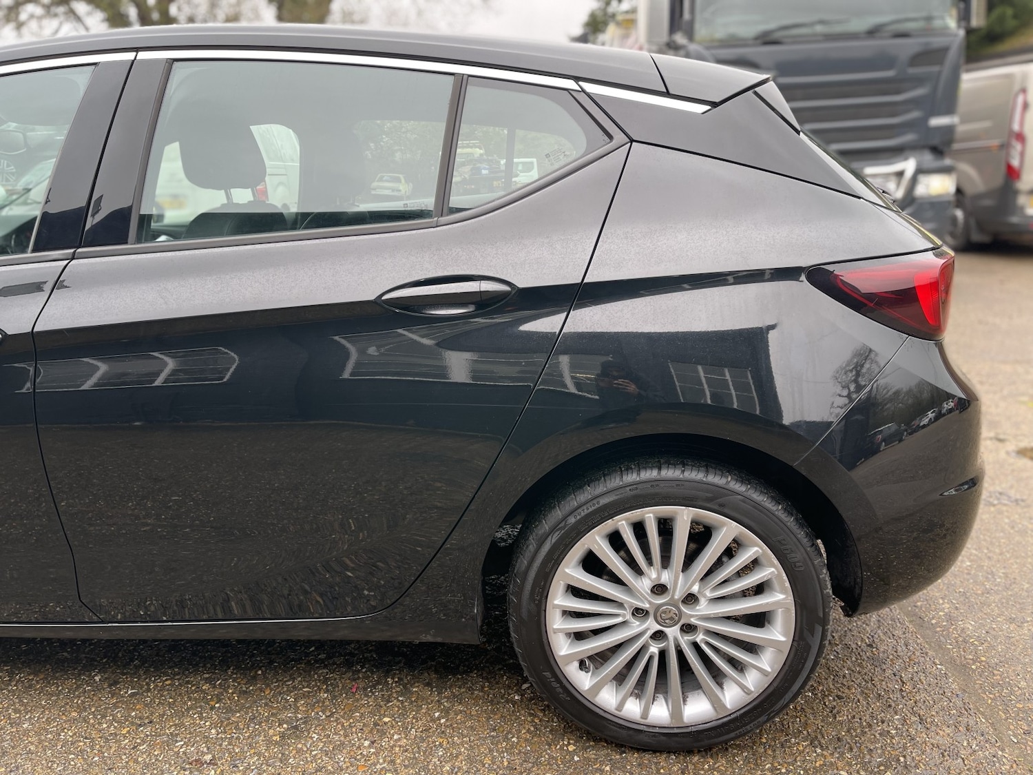 Used Vauxhall Astra 2018 for sale - 77792797: Photo 33
