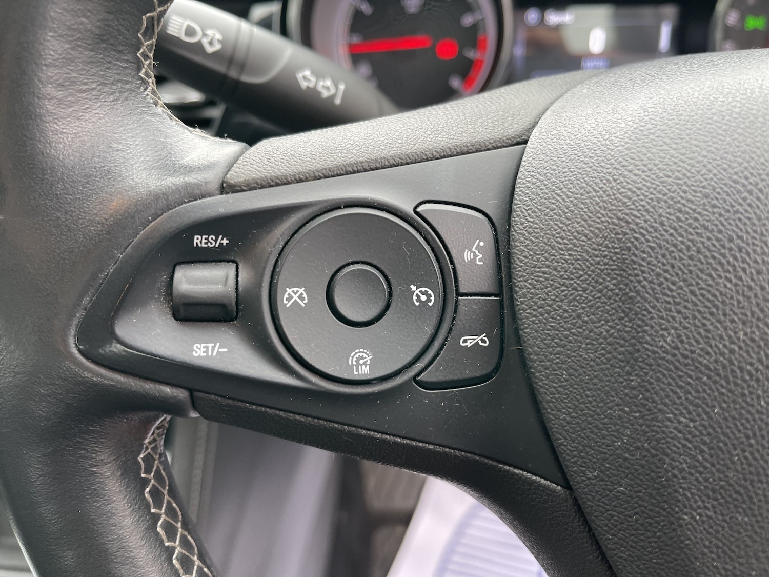 Used Vauxhall Astra 2018 for sale - 77792797: Photo 49