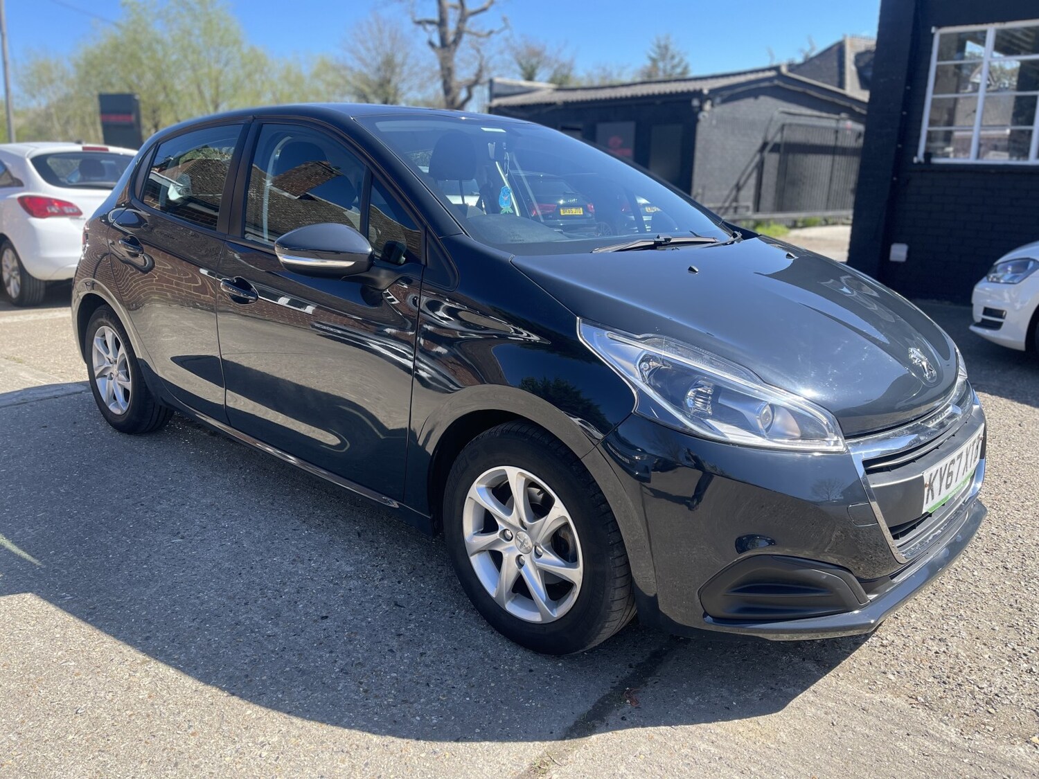 Used Peugeot 208 2017 for sale - 78176133: Photo 15