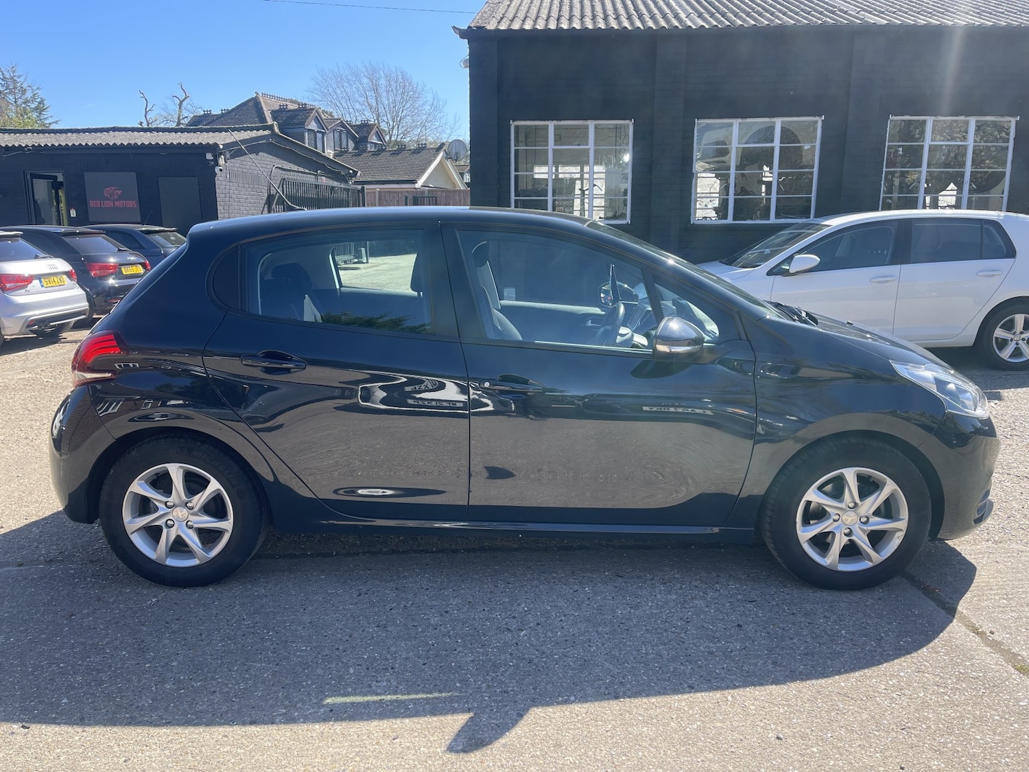 Used Peugeot 208 2017 for sale - 78176133: Photo 23