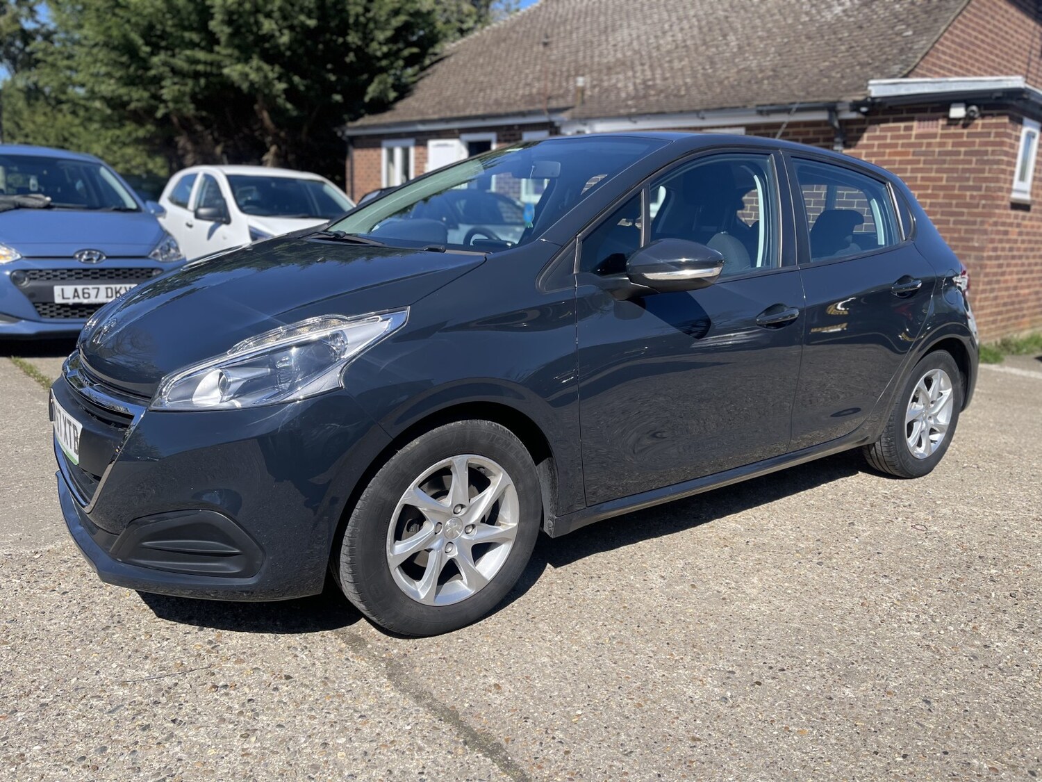 Used Peugeot 208 2017 for sale - 78176133: Photo 33