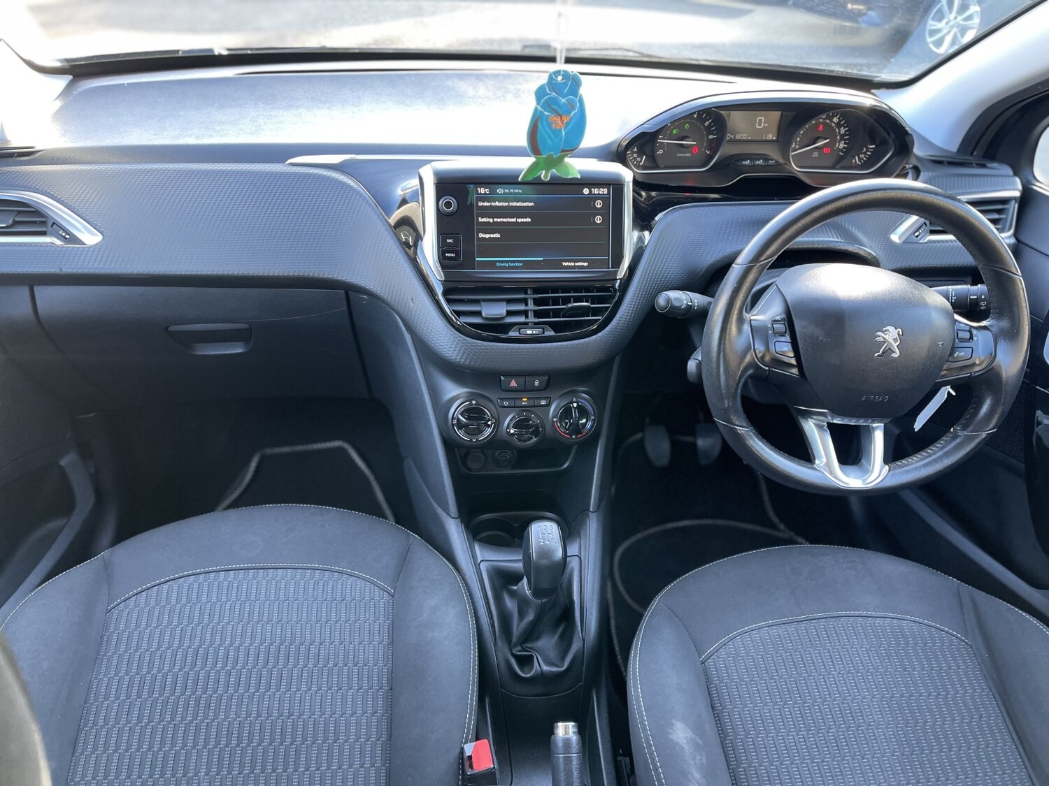 Used Peugeot 208 2017 for sale - 78176133: Photo 35