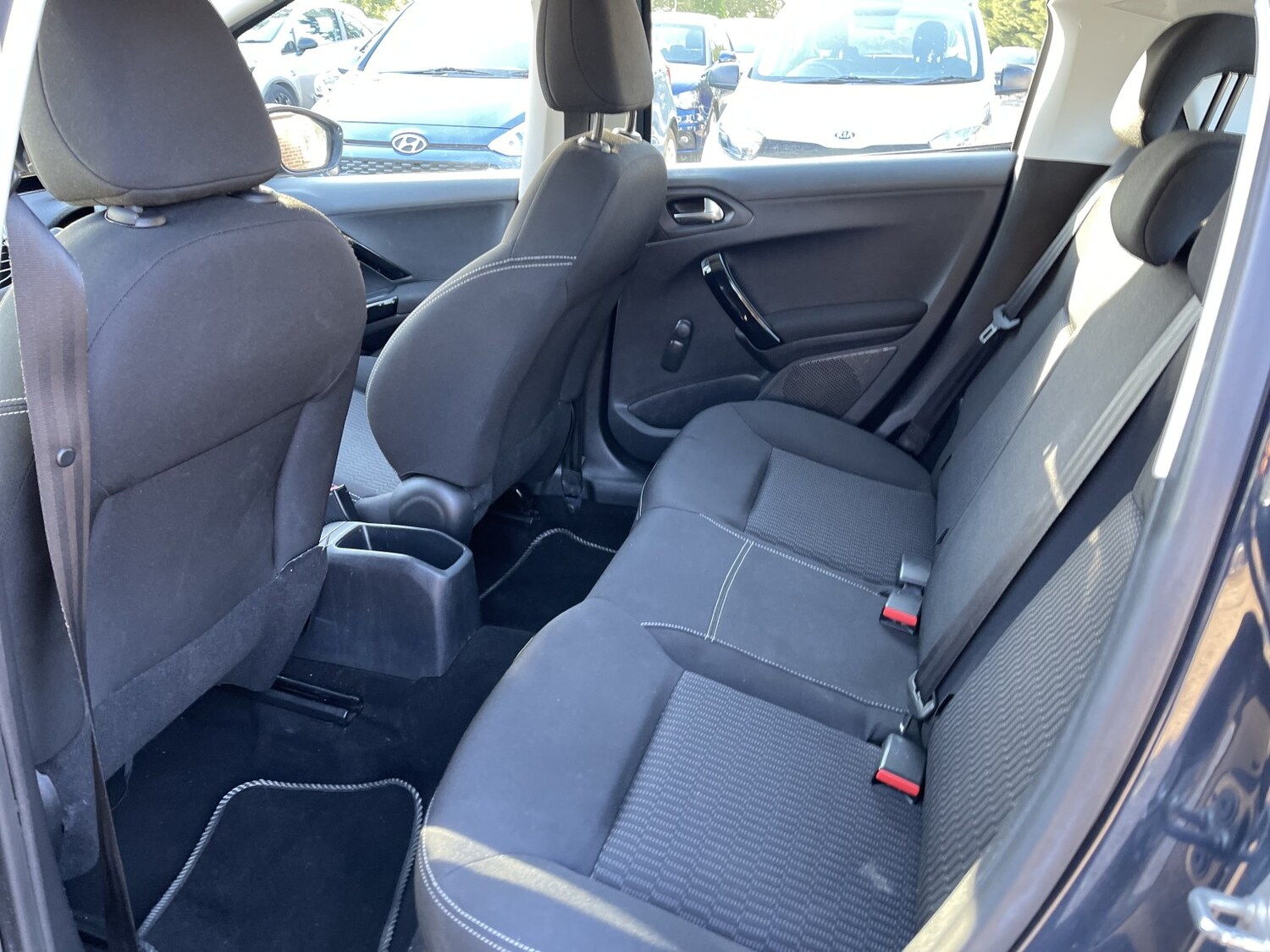 Used Peugeot 208 2017 for sale - 78176133: Photo 37