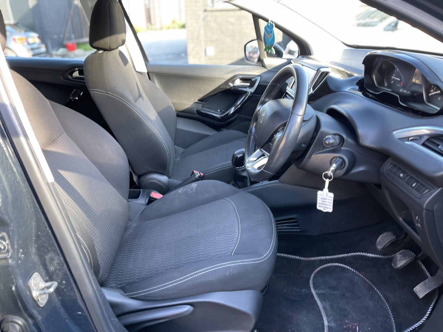 Used Peugeot 208 2017 for sale - 78176133: Photo 48