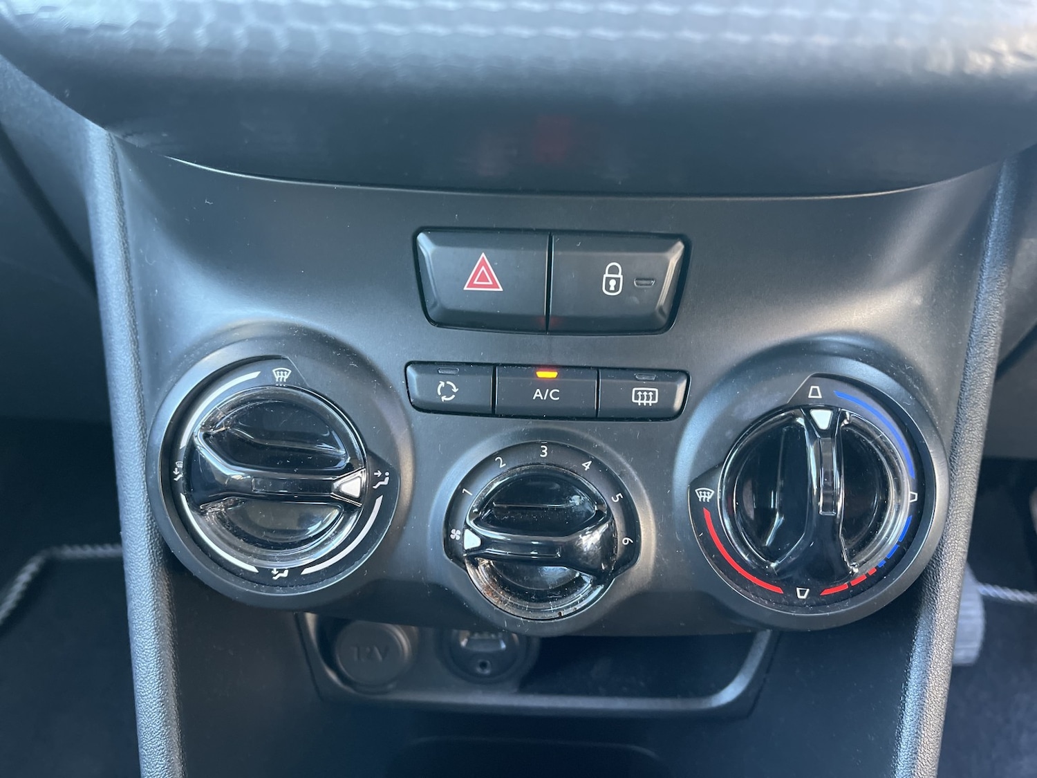 Used Peugeot 208 2017 for sale - 78176133: Photo 51