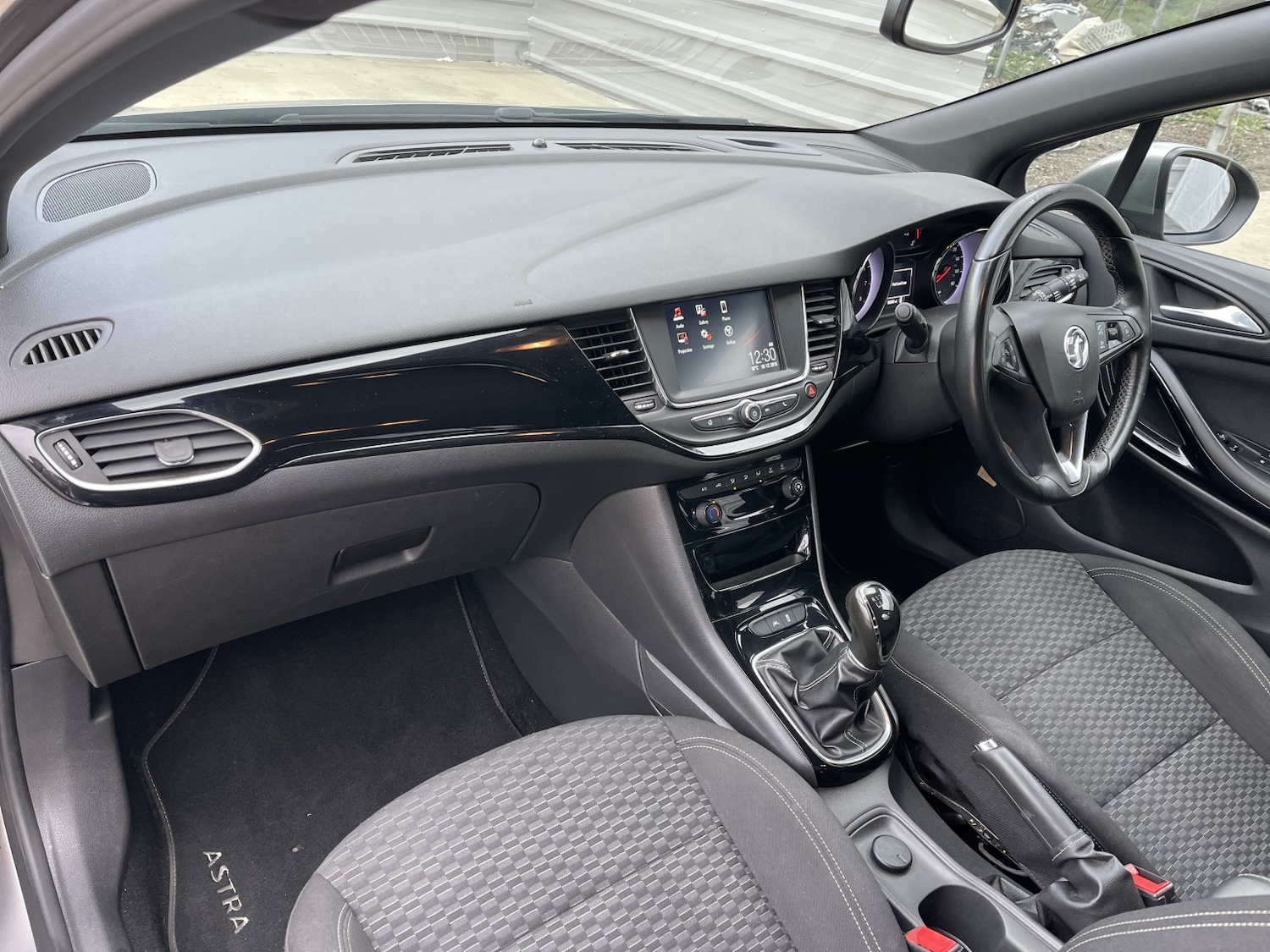 Used Vauxhall Astra 2017 for sale - 76510965: Photo 33