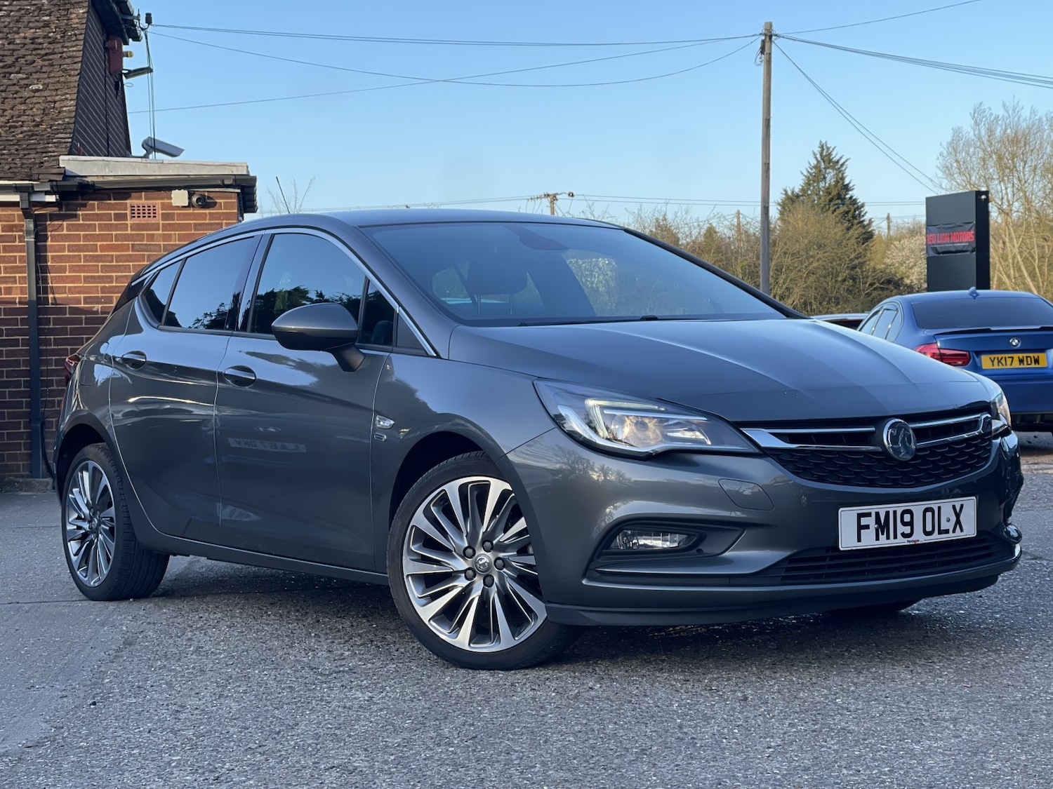 Used Vauxhall Astra 2019 for sale - 78062251: Photo 2