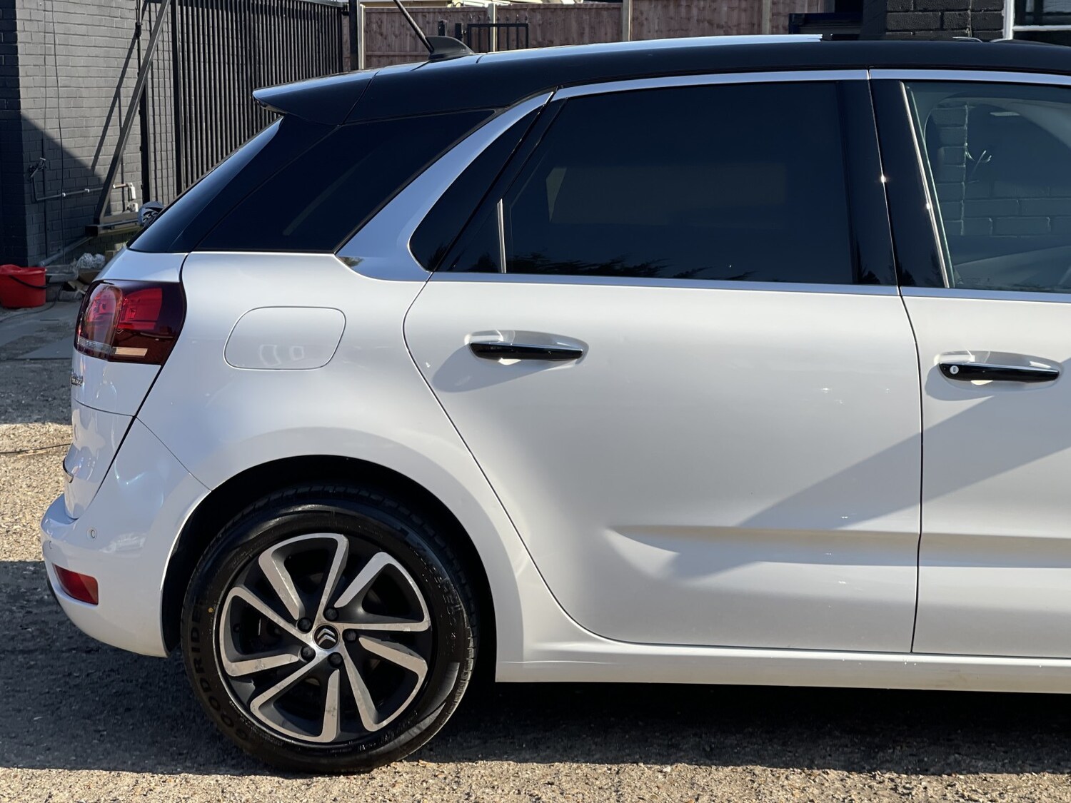 Used Citroen C4 Picasso 2017 for sale - 77961940: Photo 18