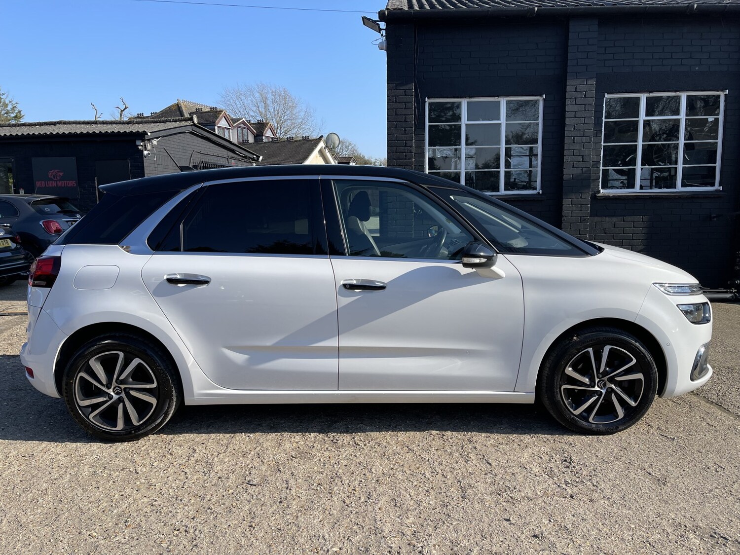 Used Citroen C4 Picasso 2017 for sale - 77961940: Photo 19