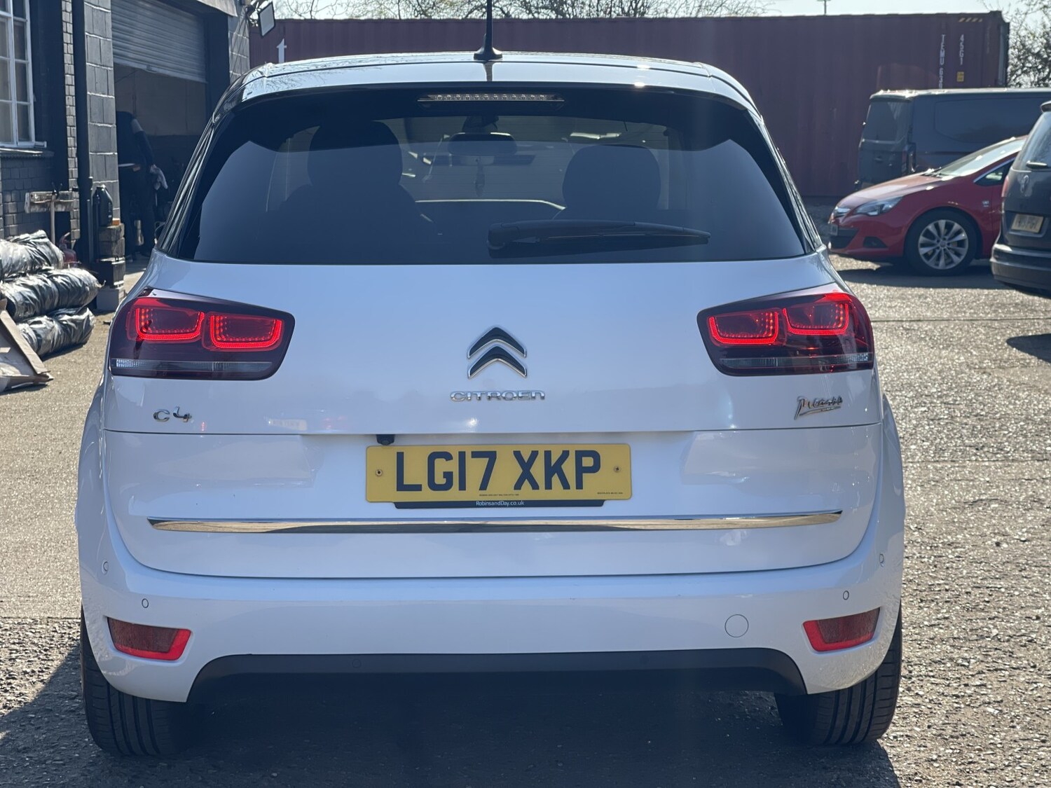 Used Citroen C4 Picasso 2017 for sale - 77961940: Photo 25