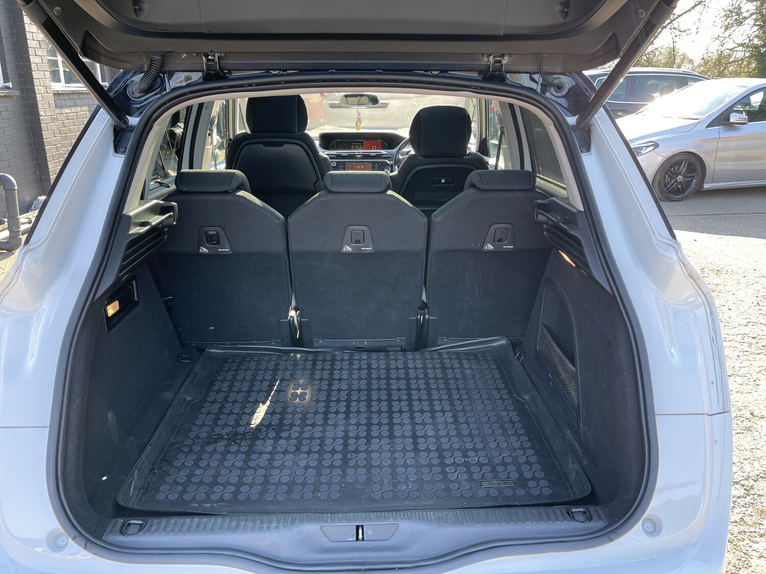 Used Citroen C4 Picasso 2017 for sale - 77961940: Photo 51