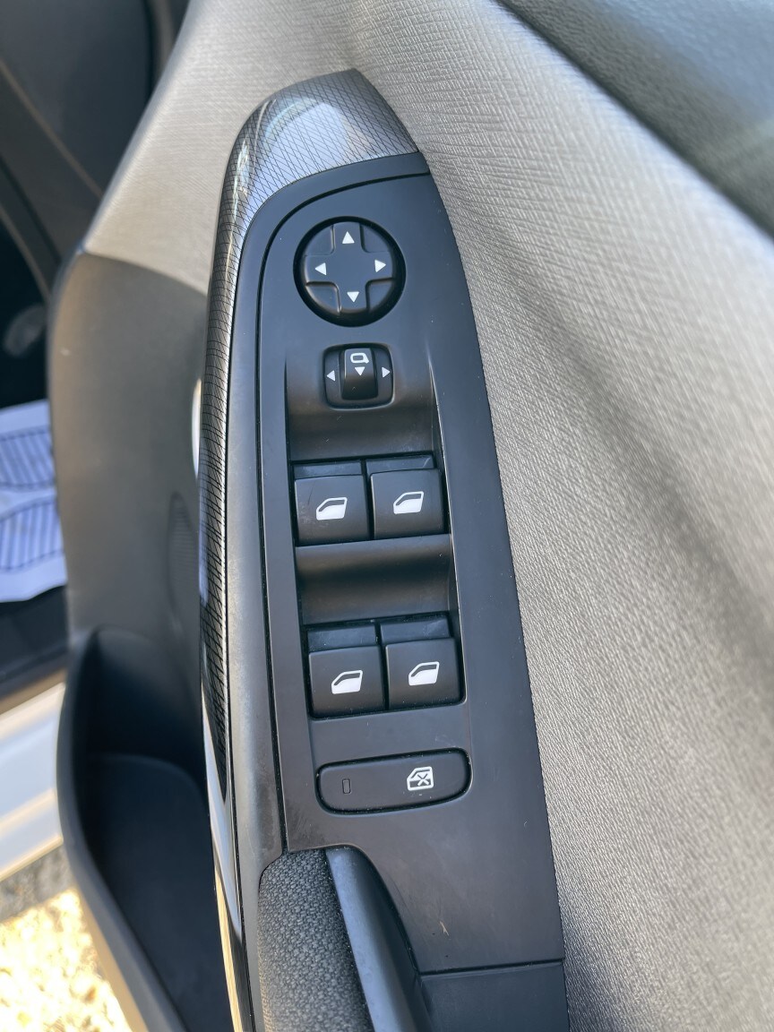 Used Citroen C4 Picasso 2017 for sale - 77961940: Photo 54