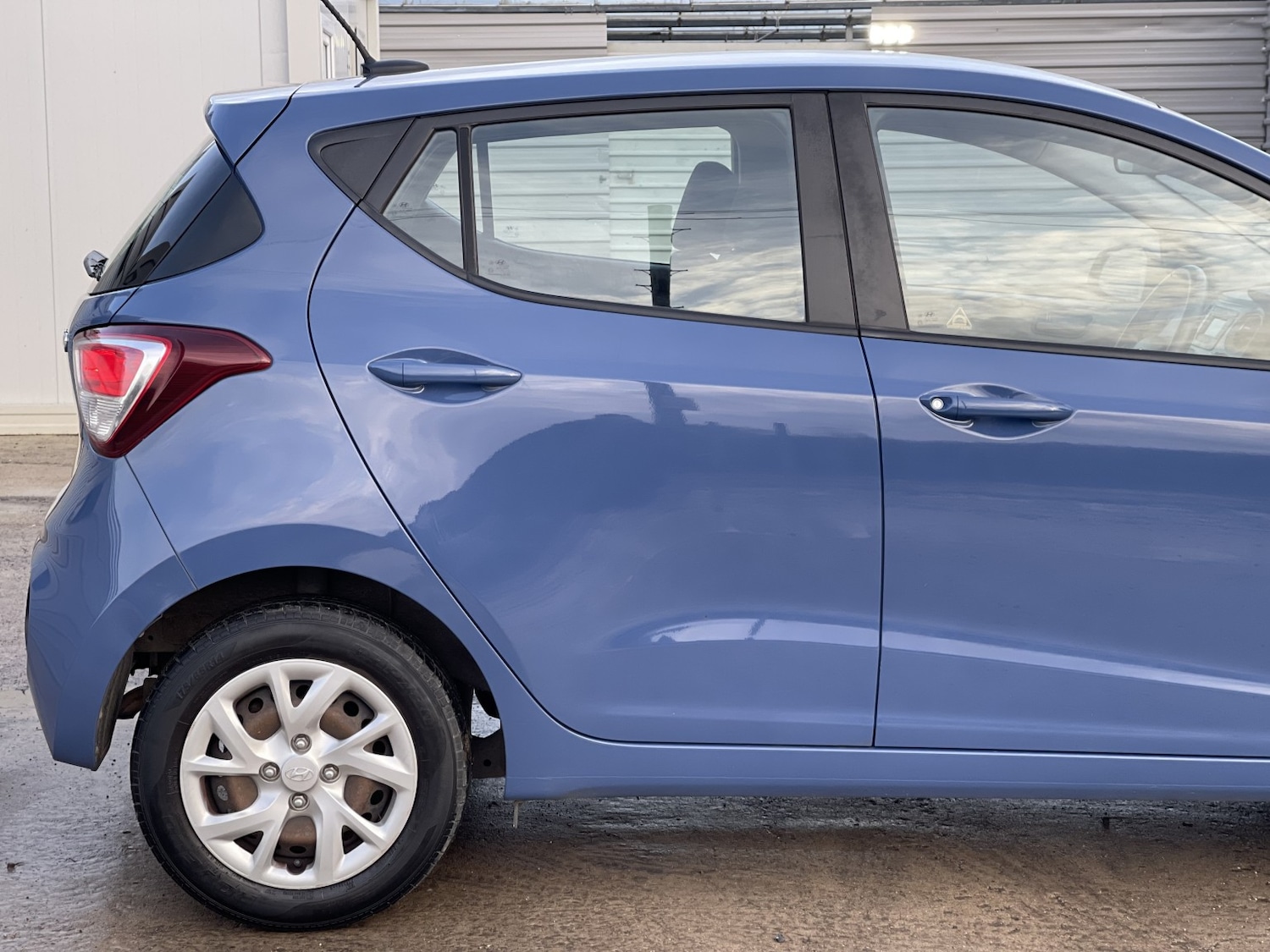 Used Hyundai i10 2017 for sale - 77385293: Photo 25