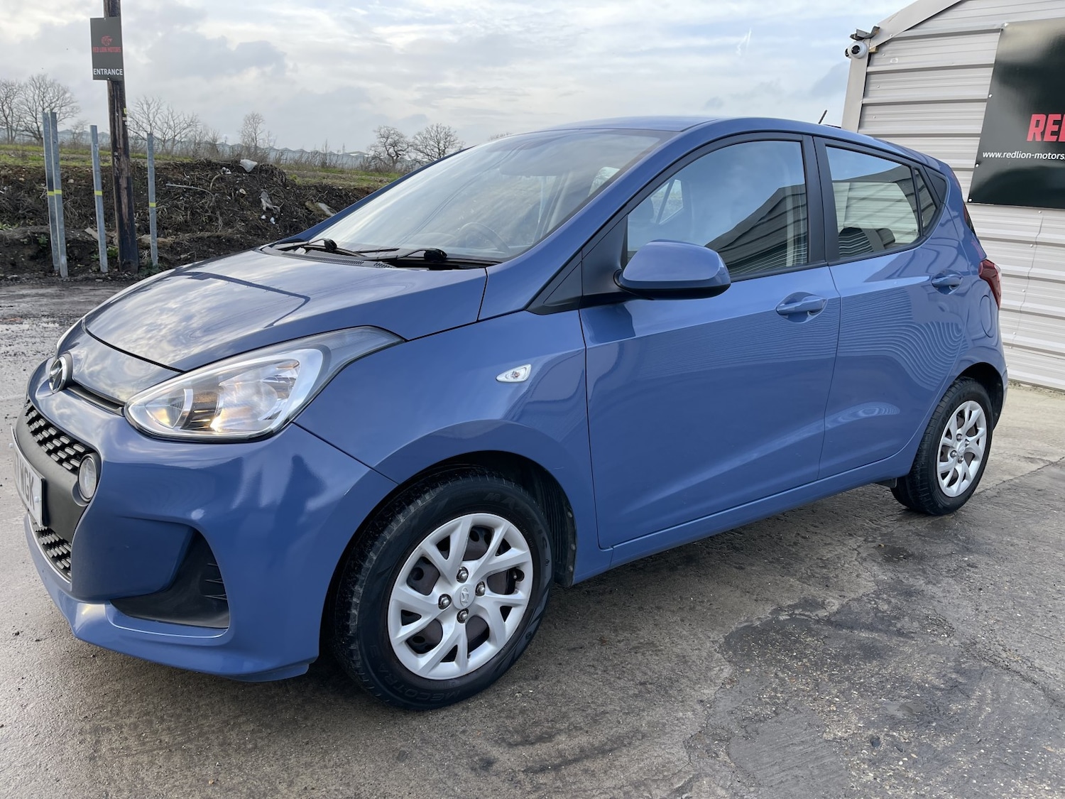 Used Hyundai i10 2017 for sale - 77385293: Photo 35