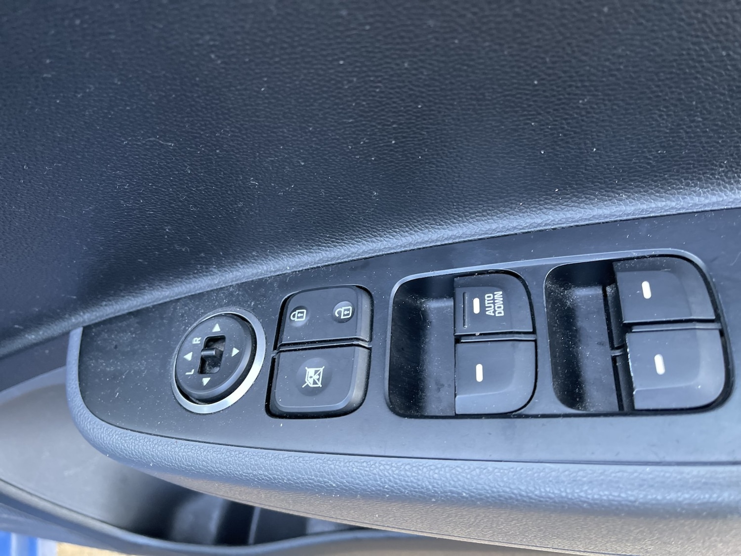 Used Hyundai i10 2017 for sale - 77385293: Photo 50